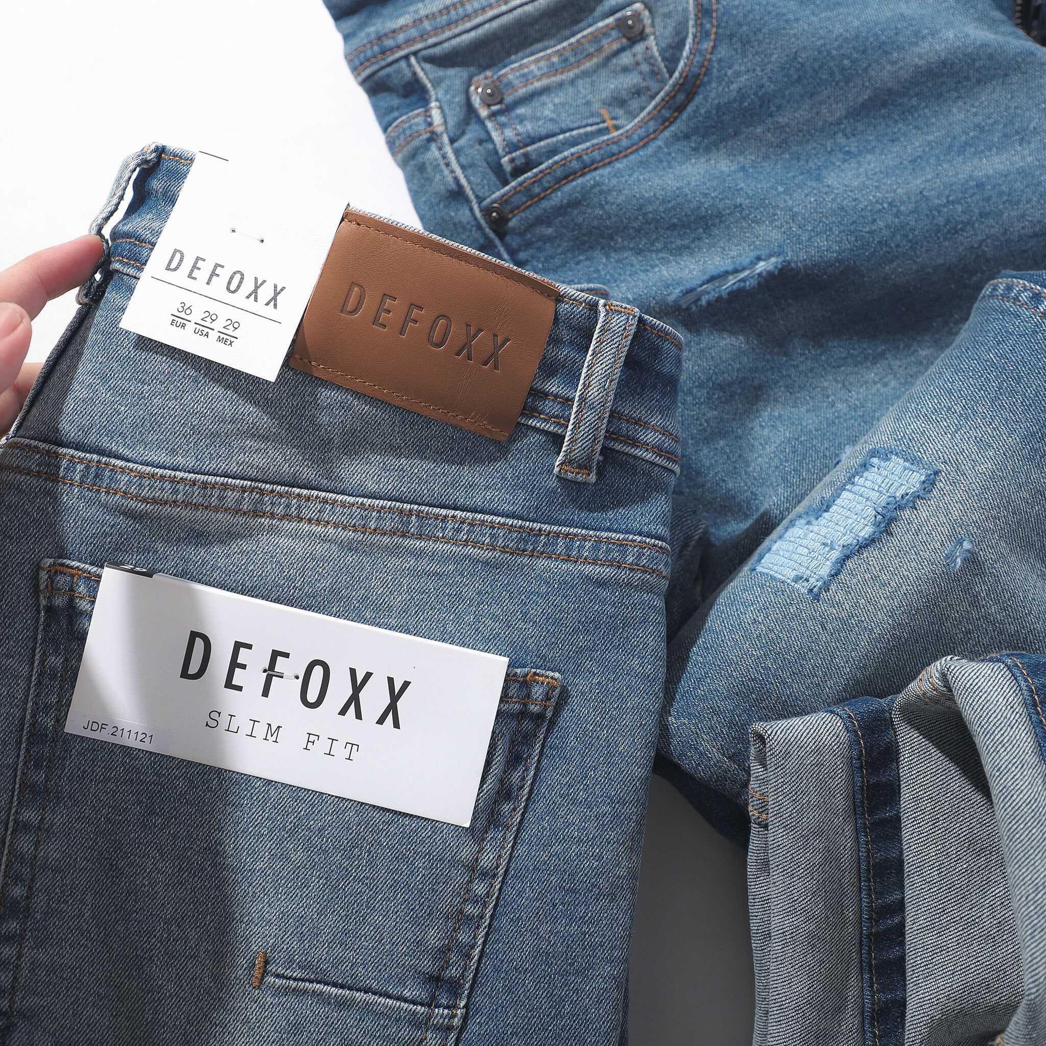 QUẦN JEANS XANH WASH ÉP VÁ ZICZAC