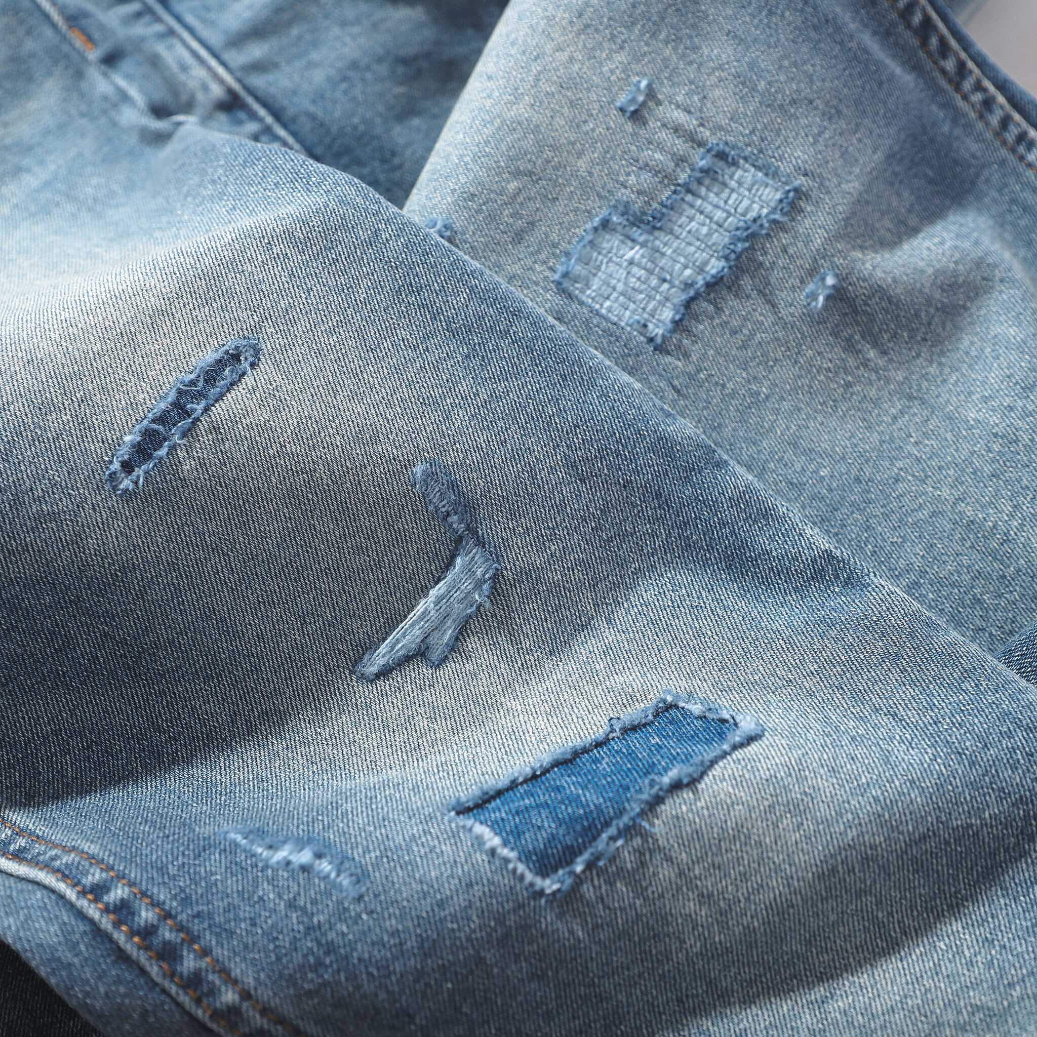 QUẦN JEANS XANH WASH ÉP VÁ ZICZAC