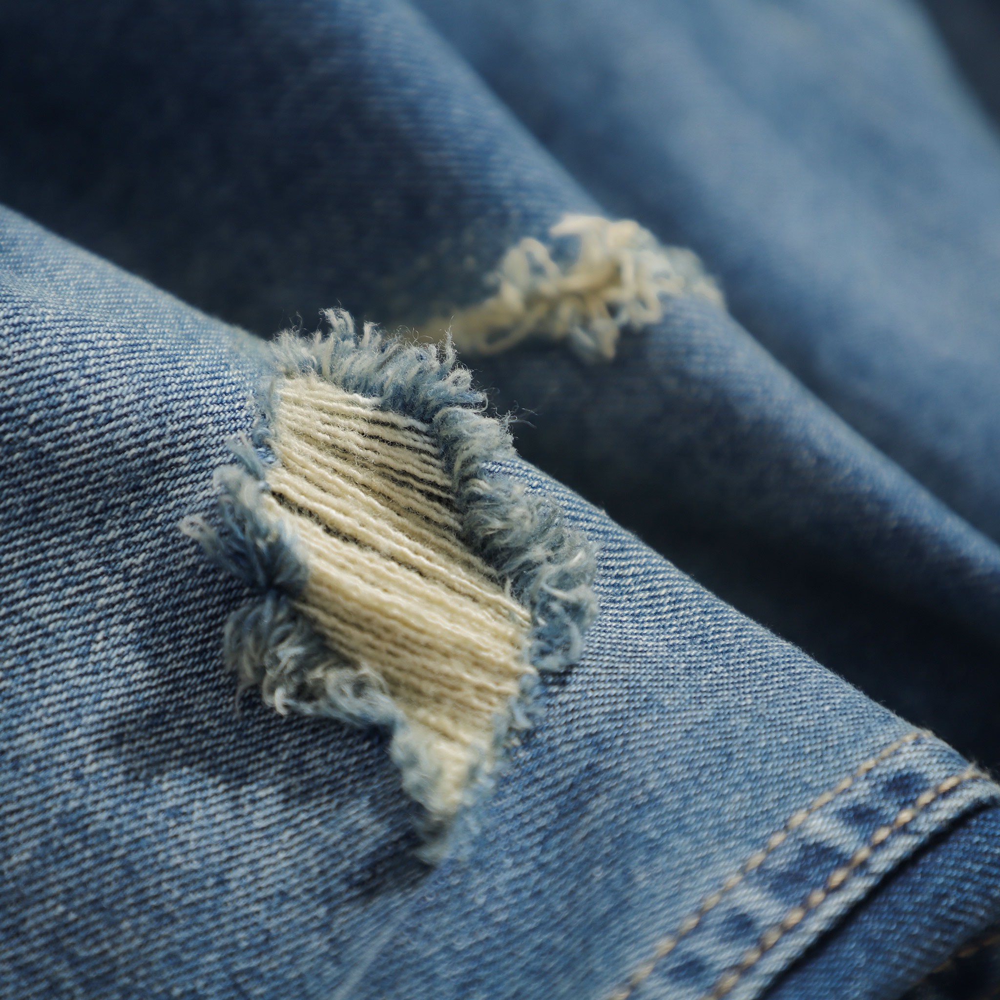 QUẦN JEANS DEFOXX XANH DƠ WASH RÁCH