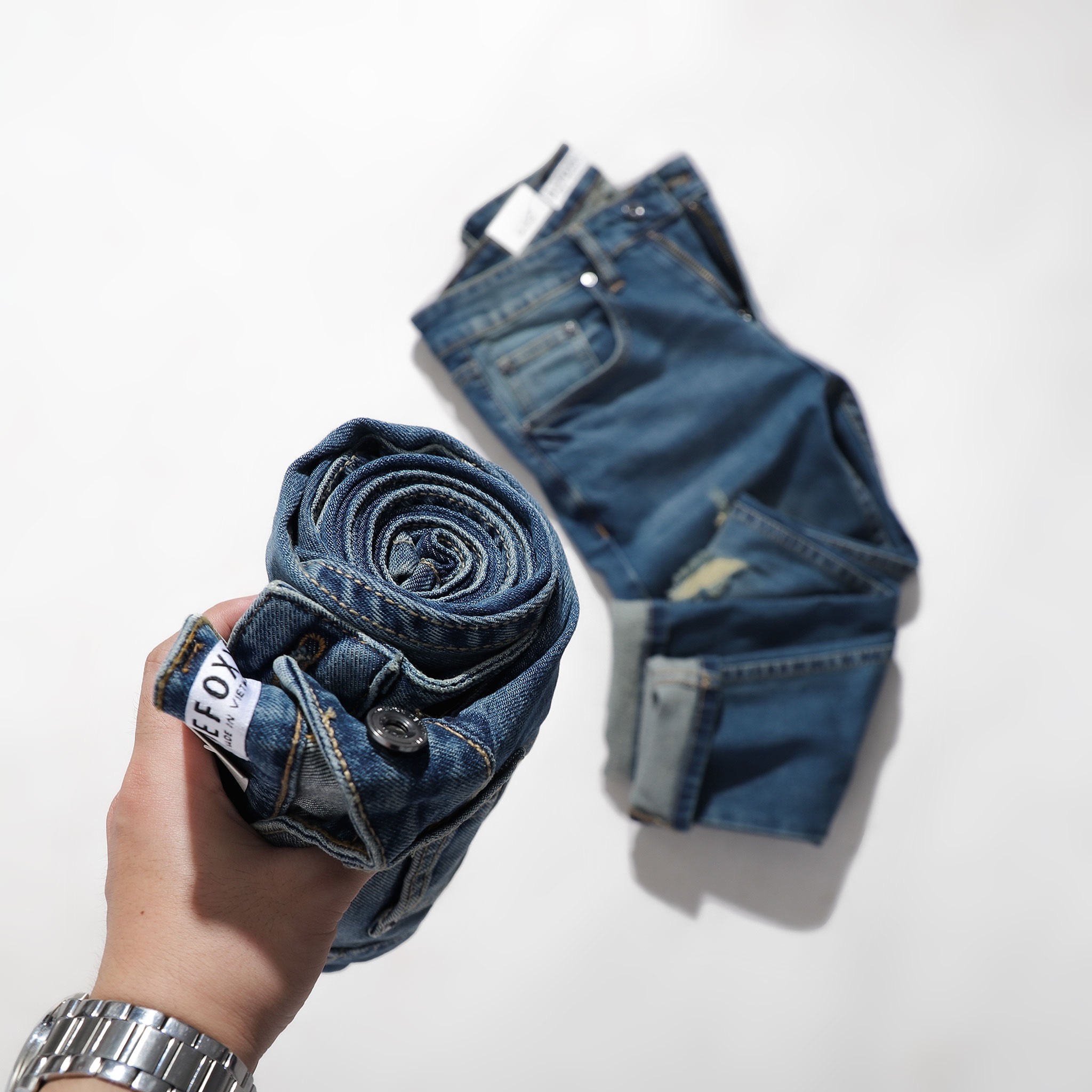 QUẦN JEANS DEFOXX XANH DƠ WASH RÁCH