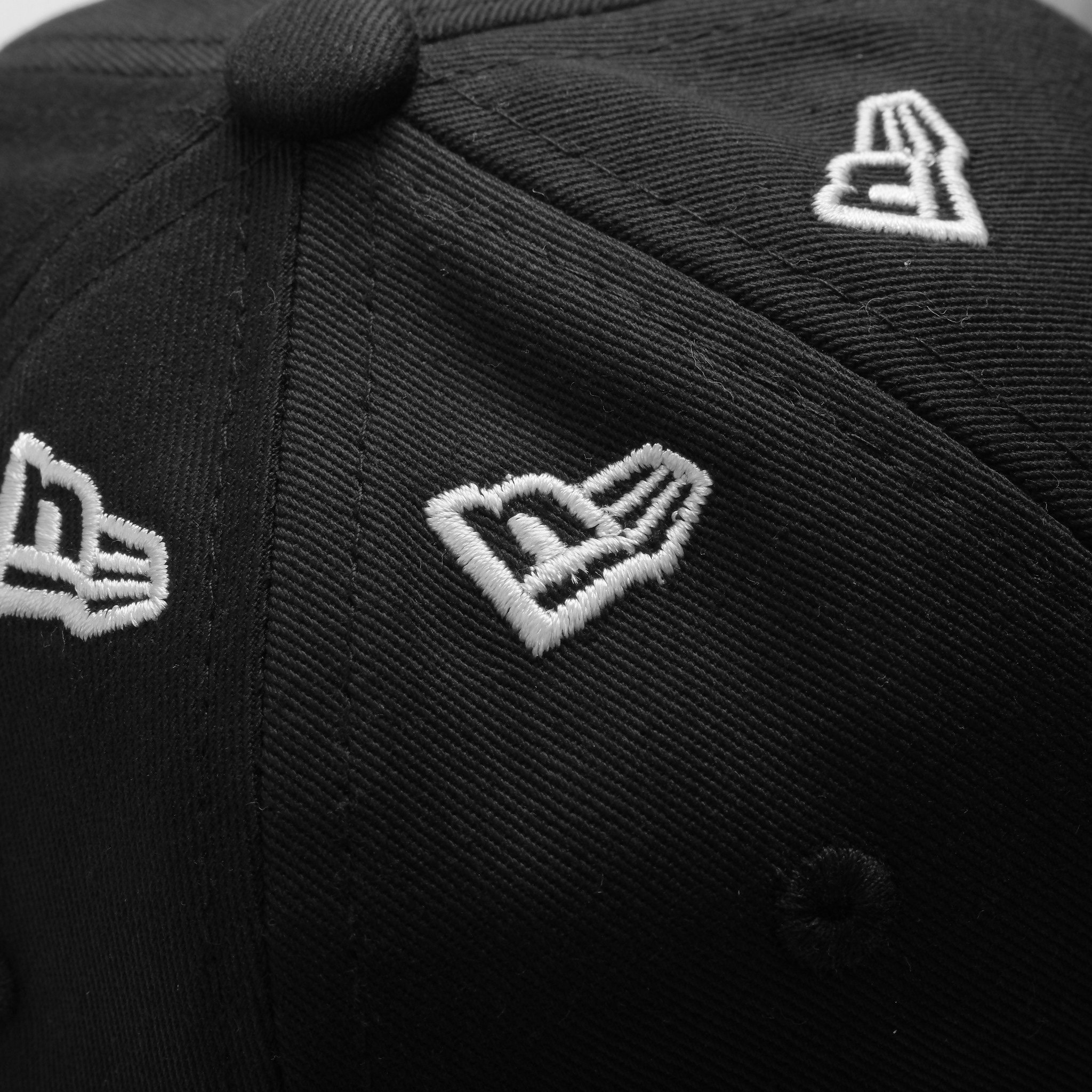 MŨ NEW ERA MONOGRAM