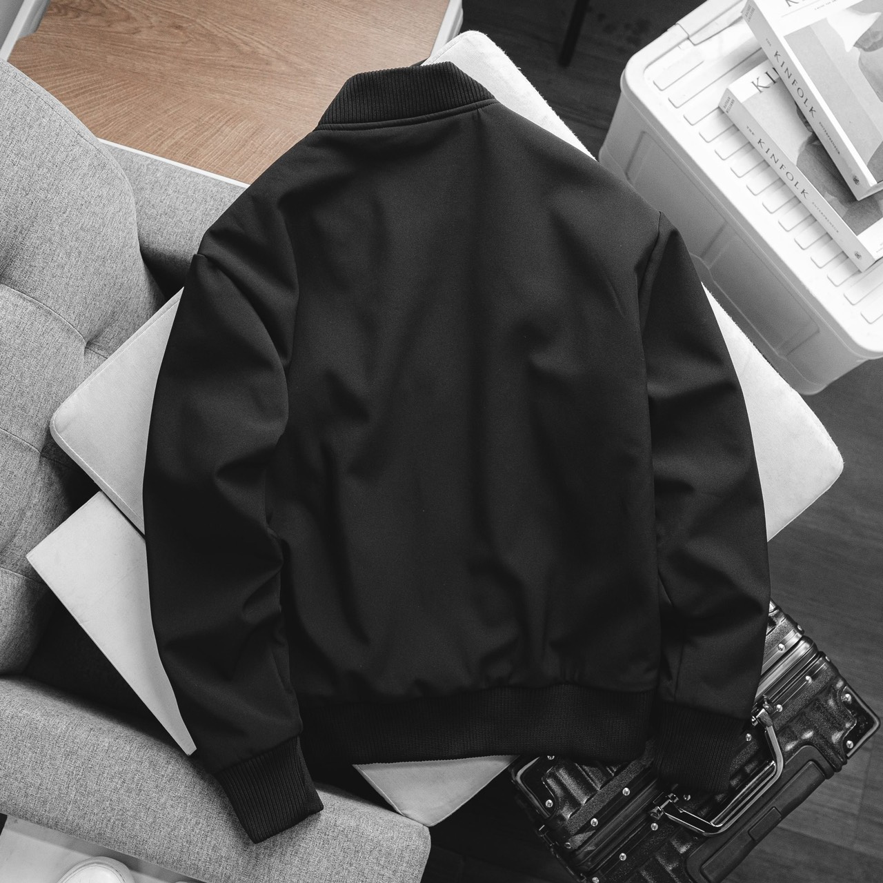 ÁO KHOÁC BOMBER KAF XẺ VAI