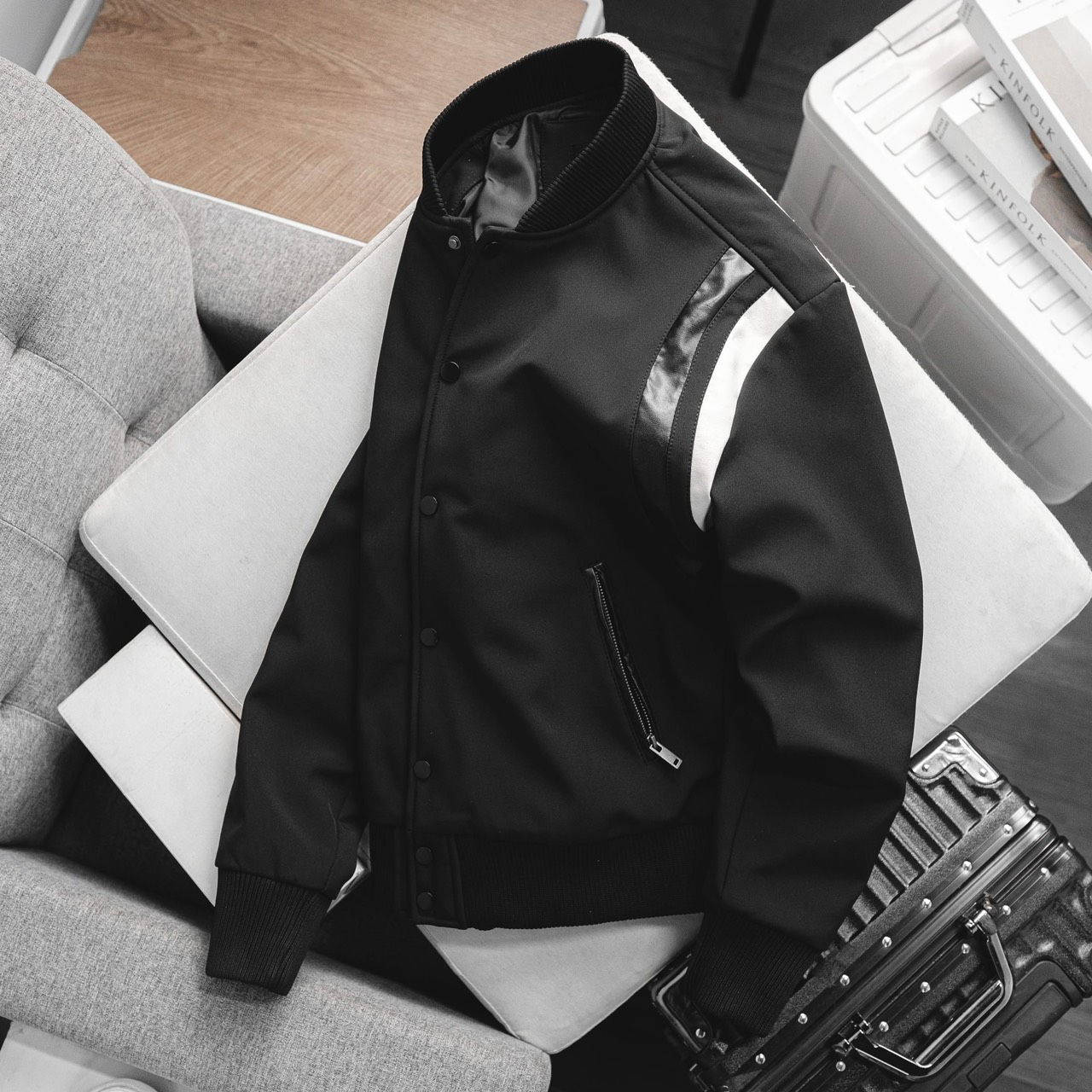 ÁO KHOÁC BOMBER KAF XẺ VAI