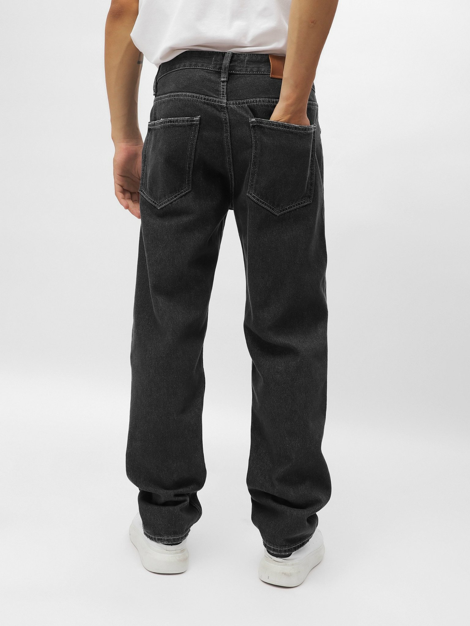 QUẦN JEANS LEMBOX RELAXED-FIT XÁM TIÊU