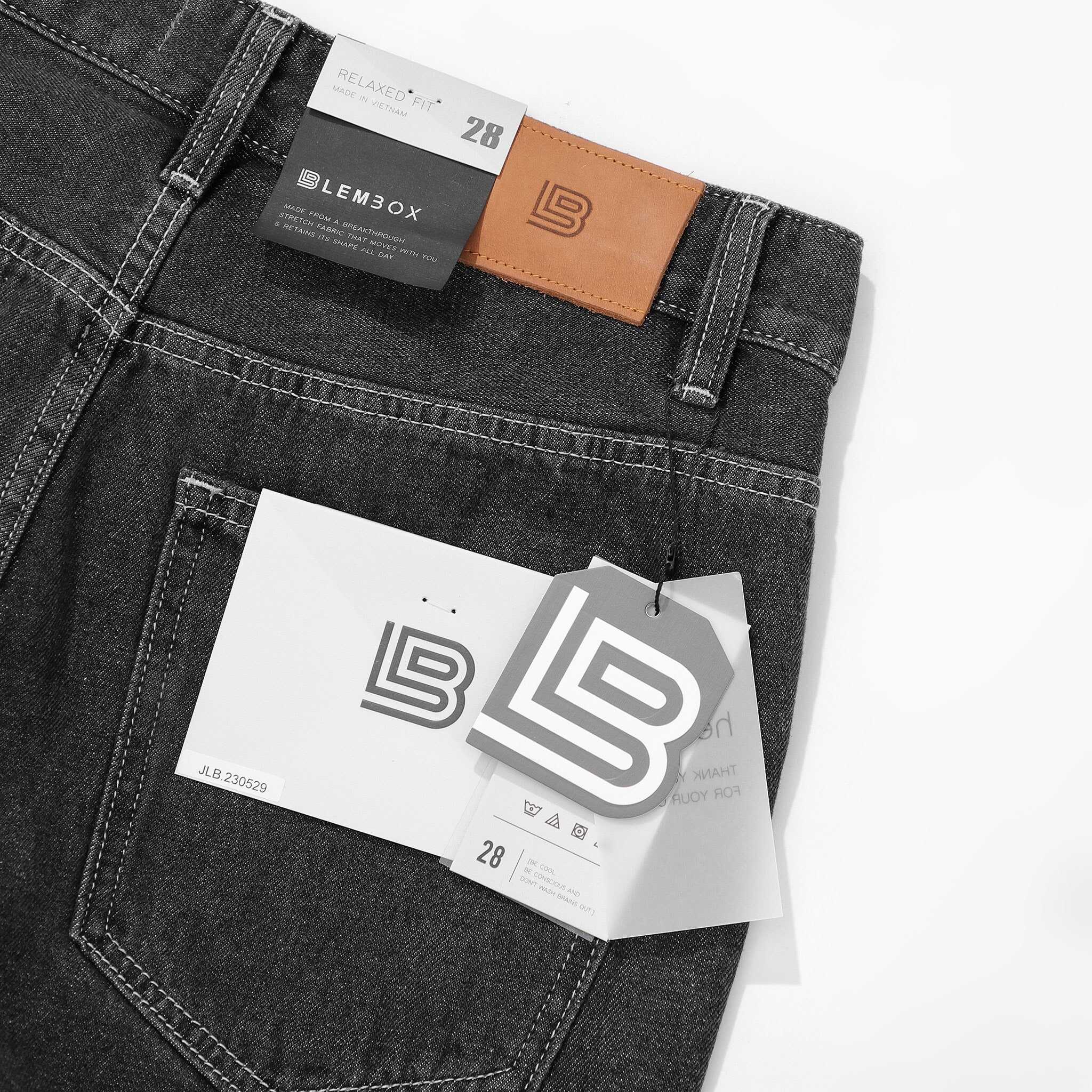 QUẦN JEANS LEMBOX RELAXED-FIT XÁM TIÊU