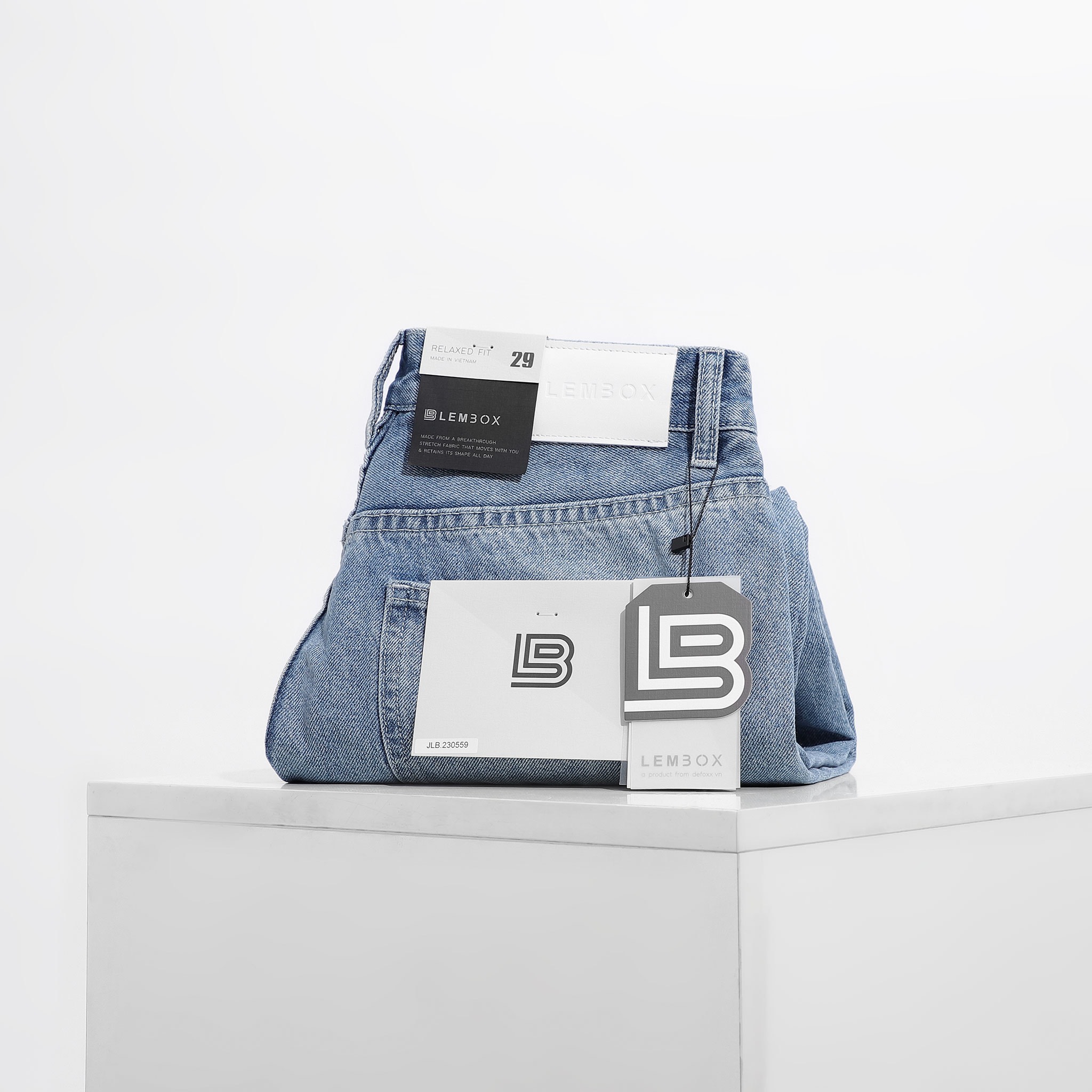 QUẦN JEANS LEMBOX RELAXED-FIT XANH WASH RÁCH