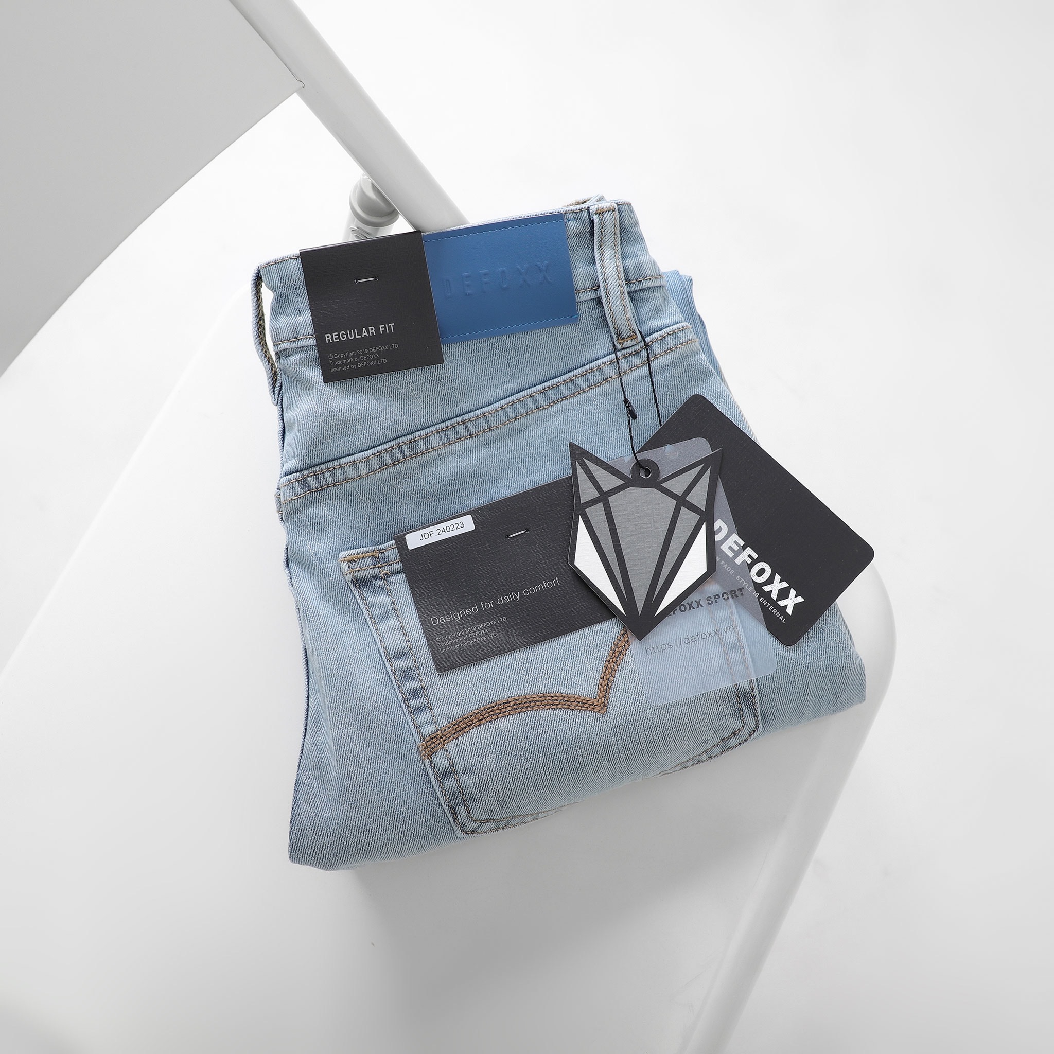 QUẦN JEANS DEFOXX REGULAR-FIT XANH NHẠT