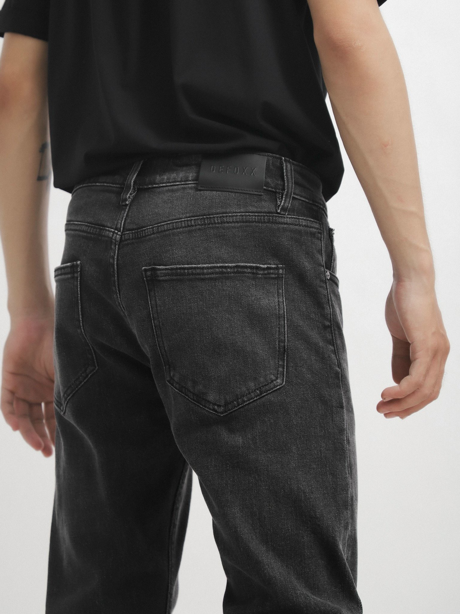 QUẦN JEANS DEFOXX XÁM WASH ÉP 3D