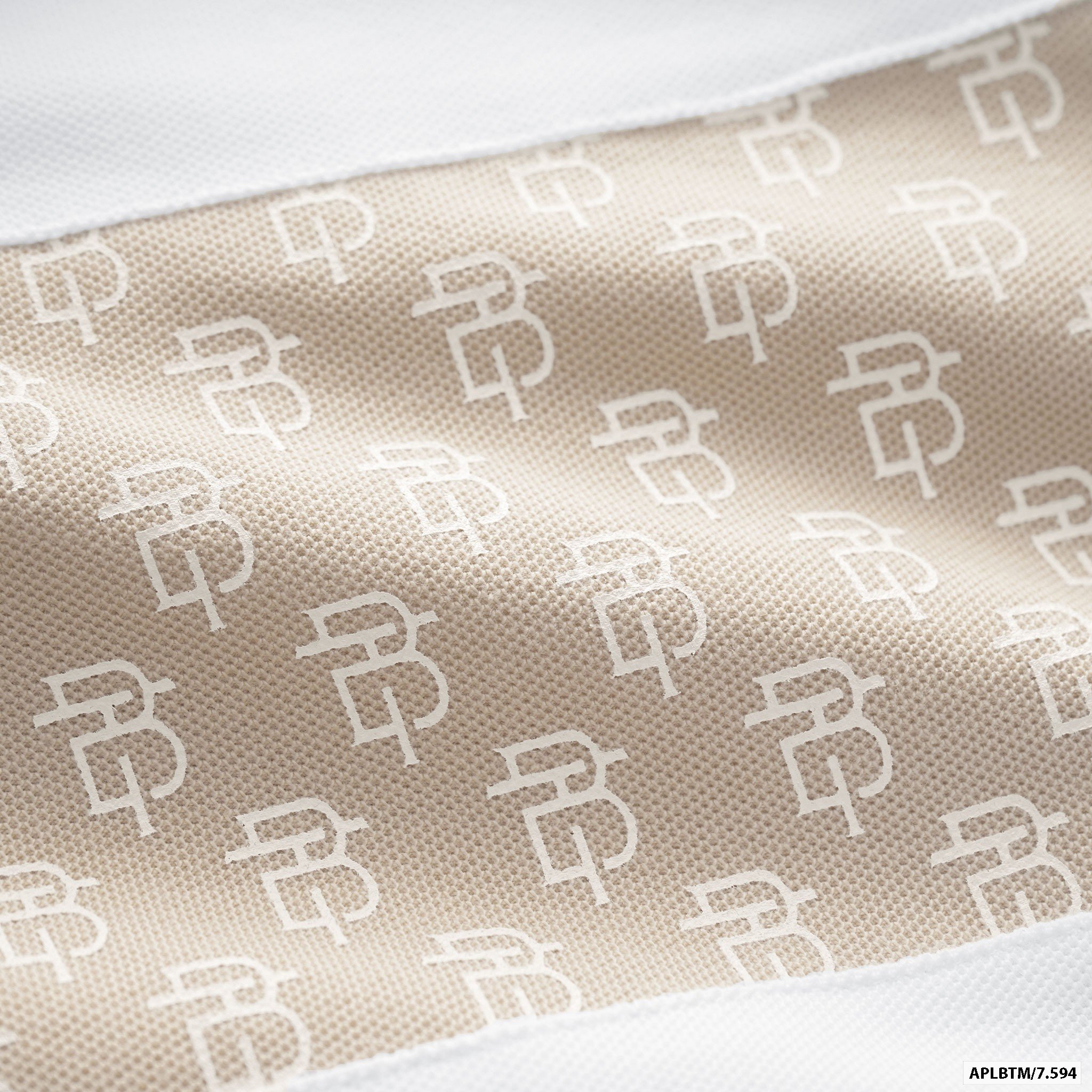 ÁO POLO BTM MONOGRAM CỔ V