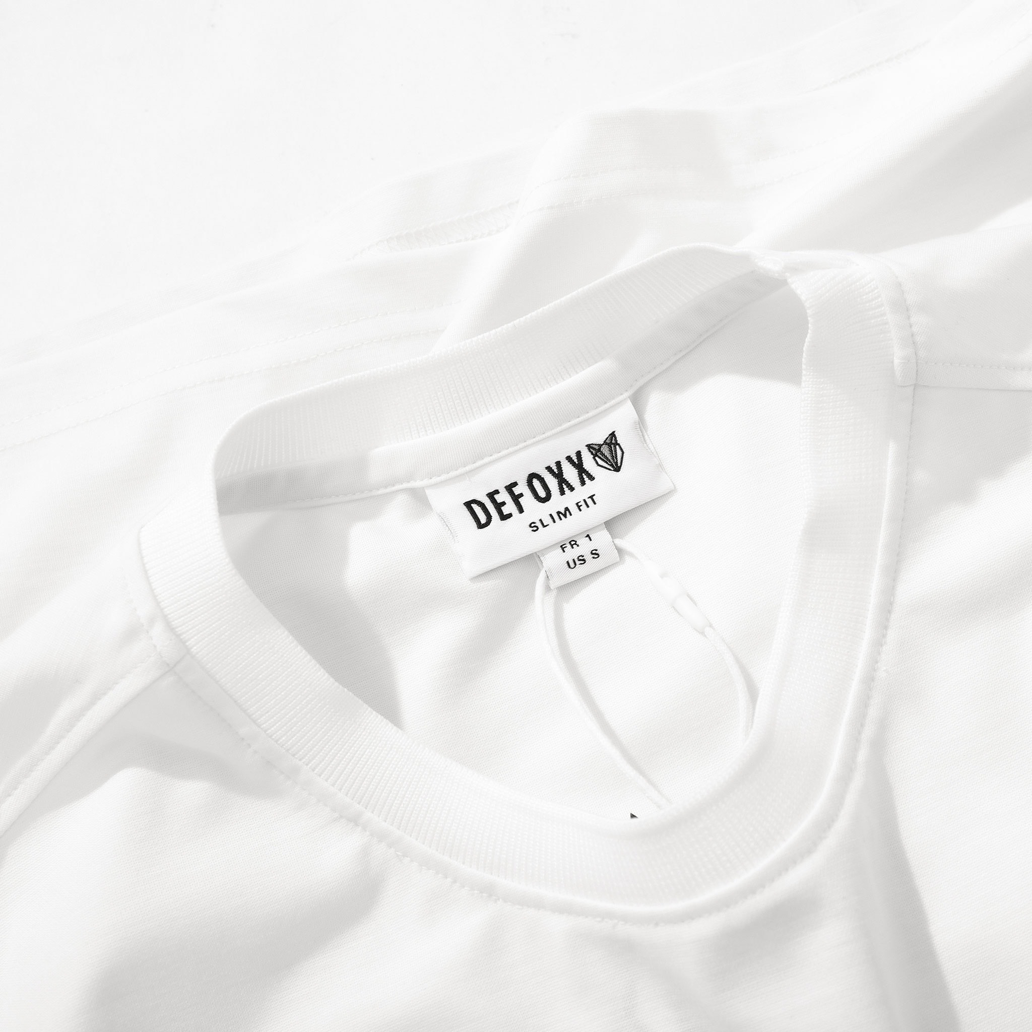 ÁO THUN DEFOXX COTTON ÉP CHỮ NỔI