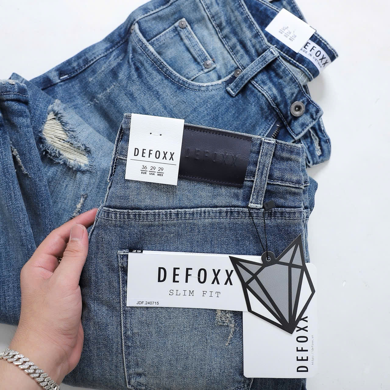 QUẦN JEANS DEFOXX XANH WASH RÁCH