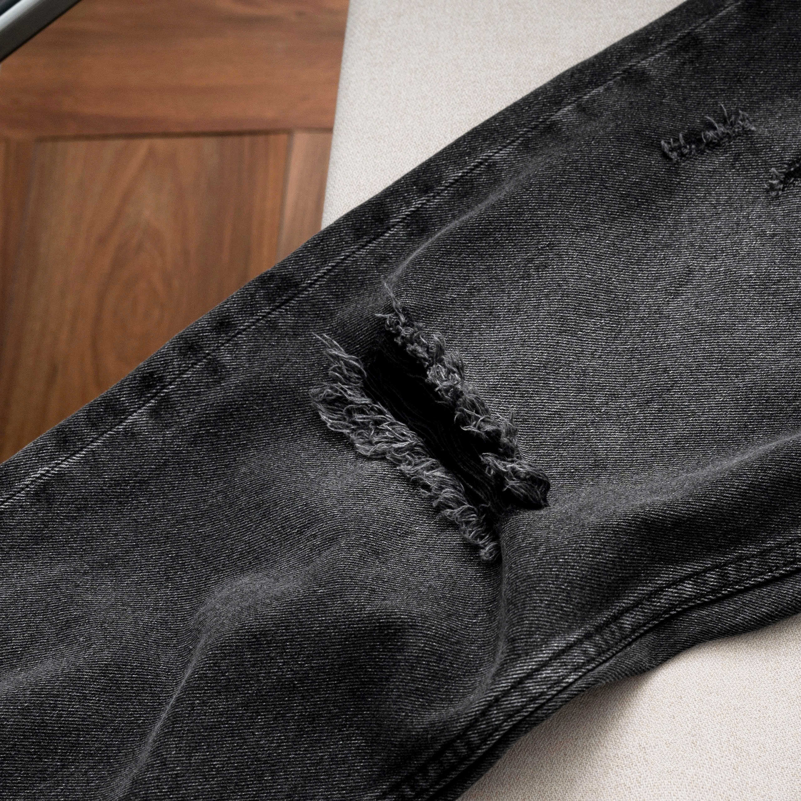 QUẦN JEANS R&G XÁM RÁCH GỐI RELAX FIT