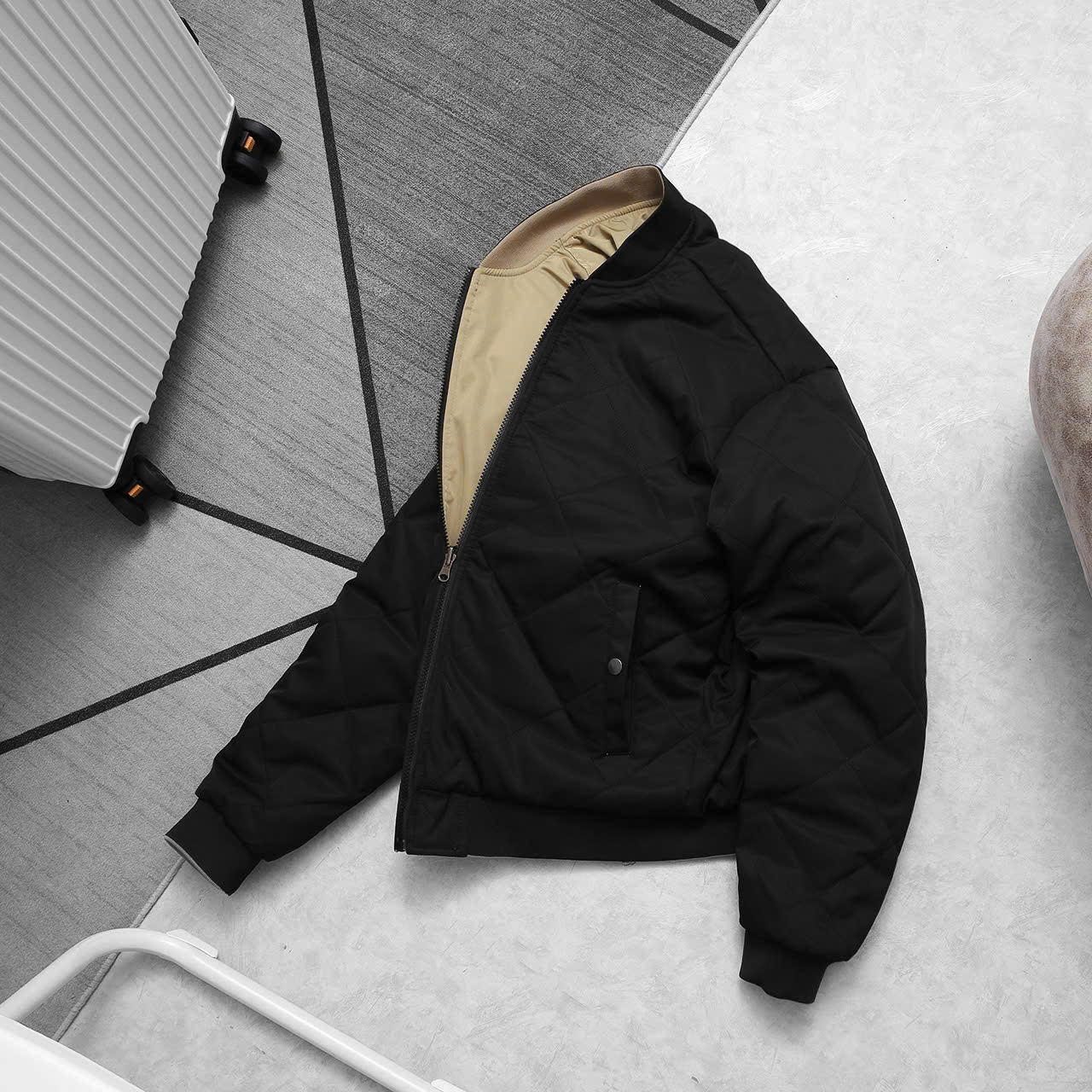 ÁO KHOÁC BOMBER 2 MẶT TRẦN TRÁM