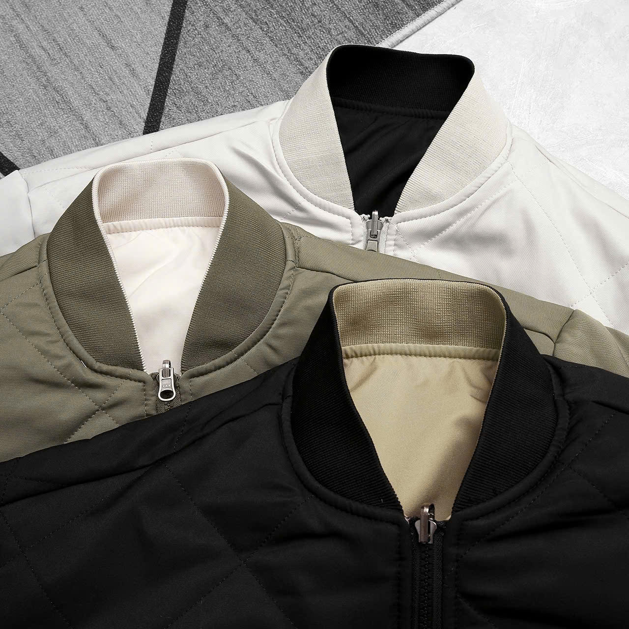 ÁO KHOÁC BOMBER 2 MẶT TRẦN TRÁM