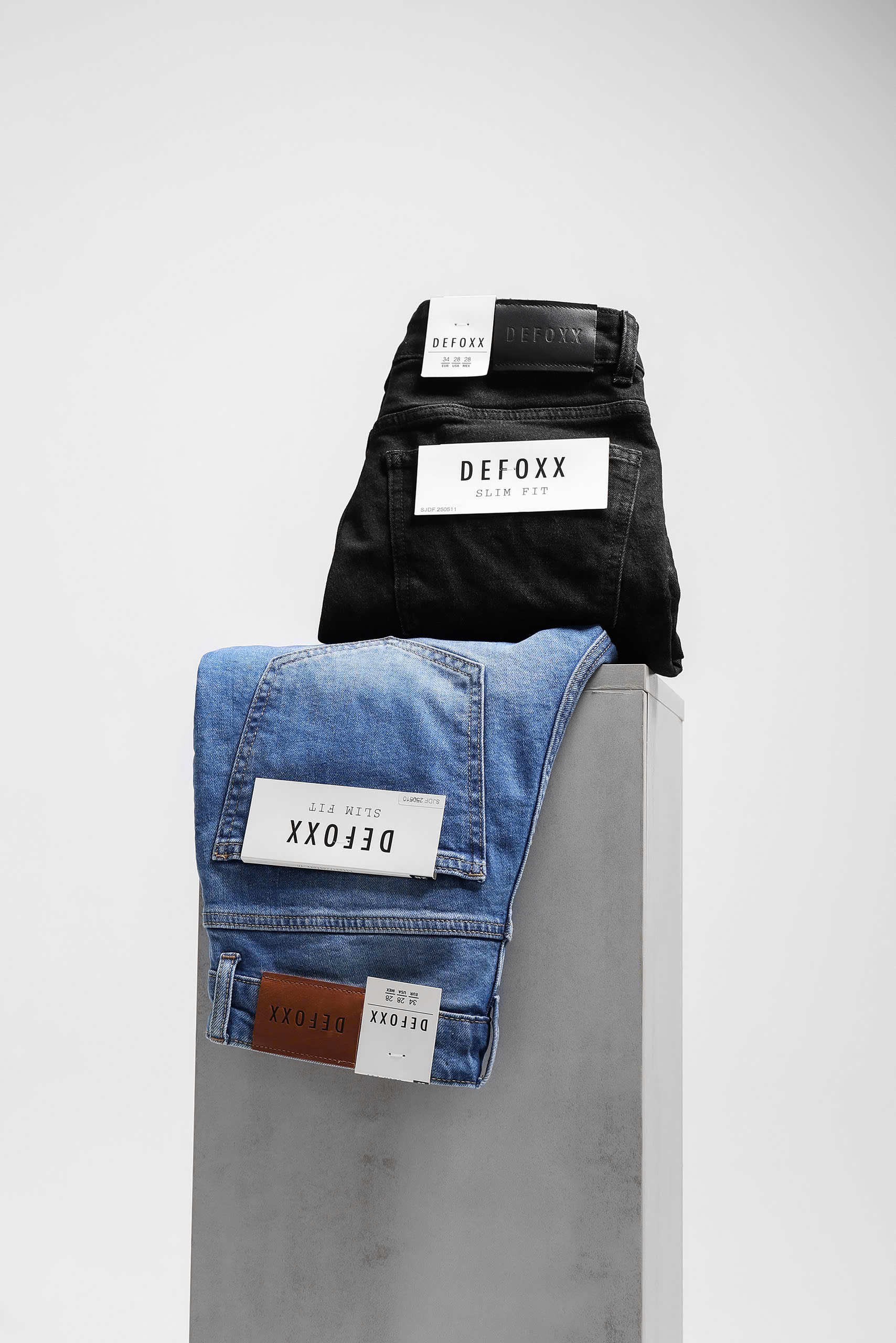 QUẦN SHORT JEANS DEFOXX WASH RÁCH