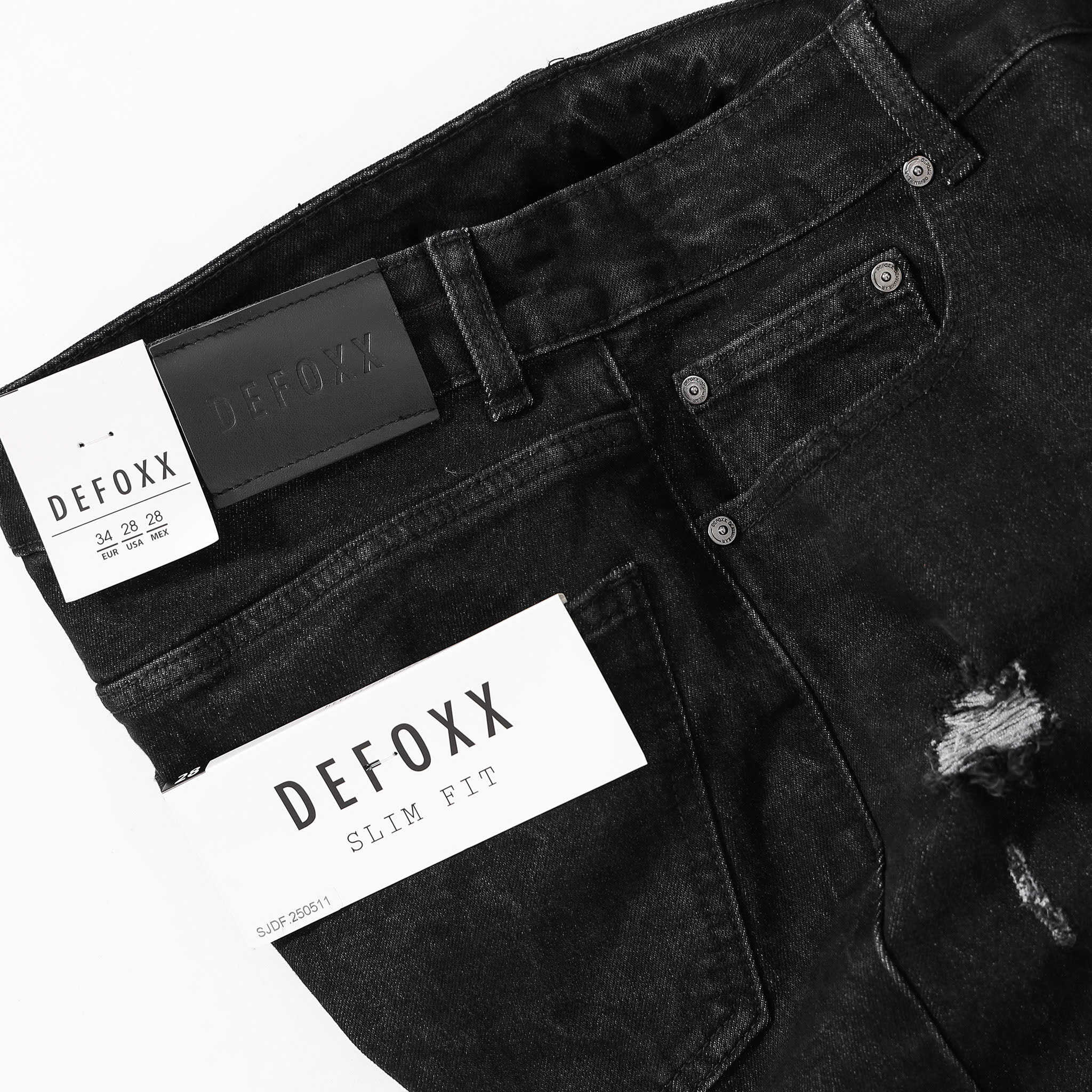 QUẦN SHORT JEANS DEFOXX WASH RÁCH