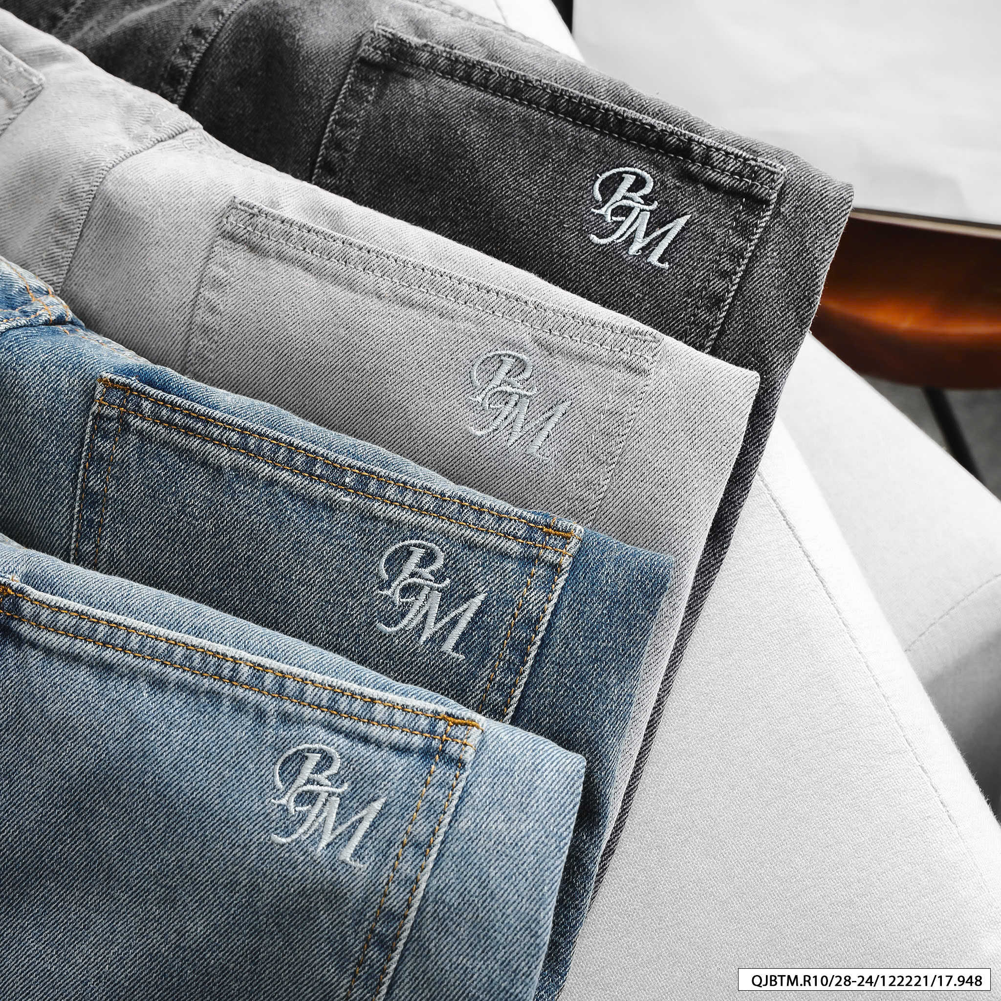 QUẦN JEANS BTM RELAX-FIT XÁM NHẠT