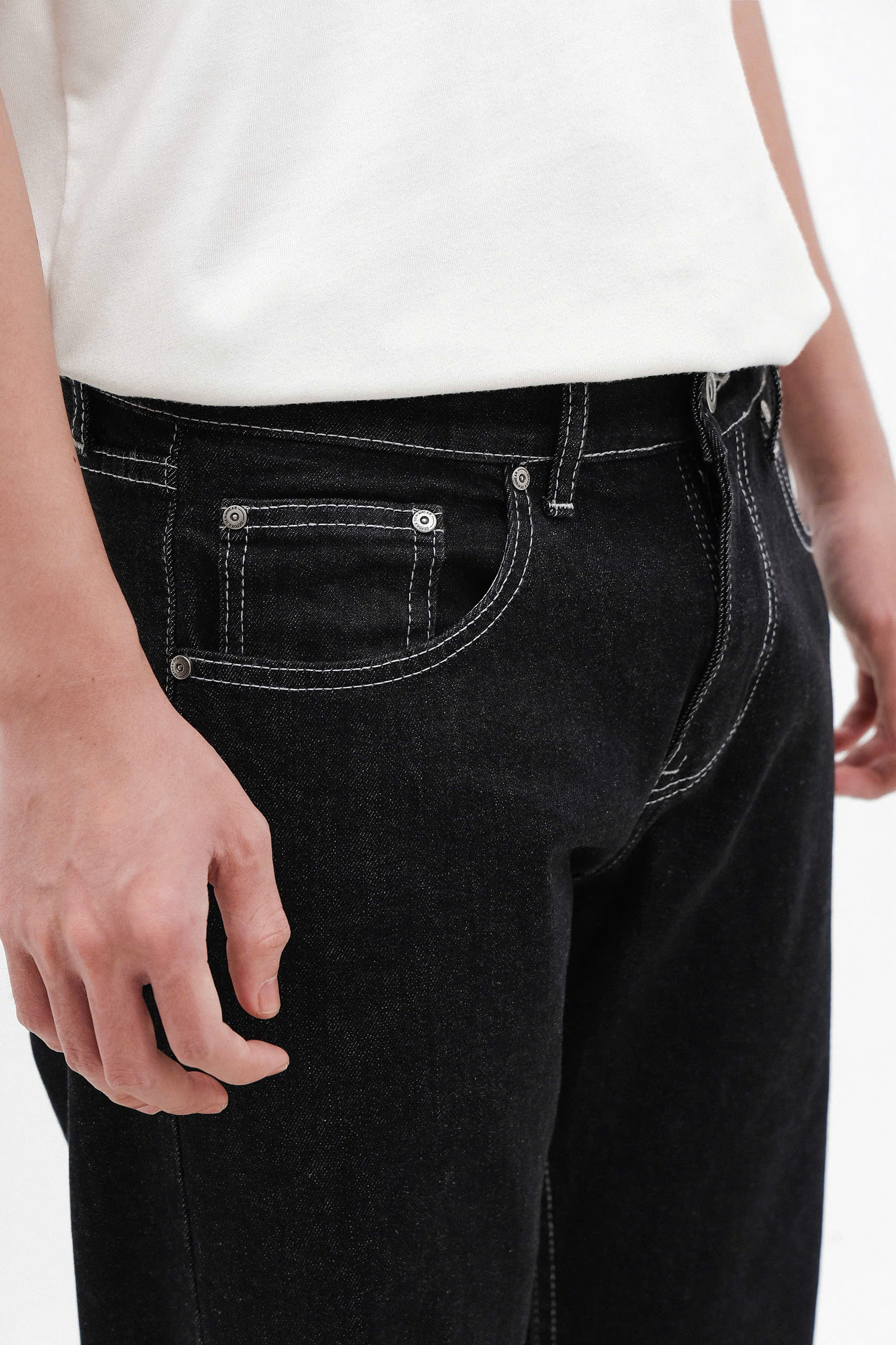 QUẦN JEANS DF INDIGO CHỈ KEM REGULAR-FIT