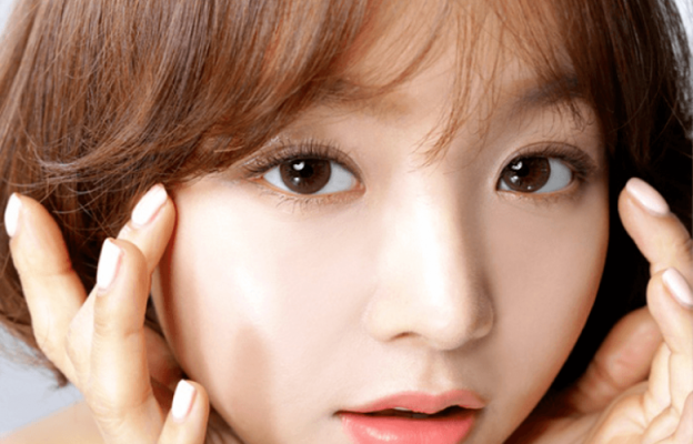 CÁCH THOA KEM DƯỠNG MẮT ĐÚNG CÁCH BẠN ĐÃ BIẾT?