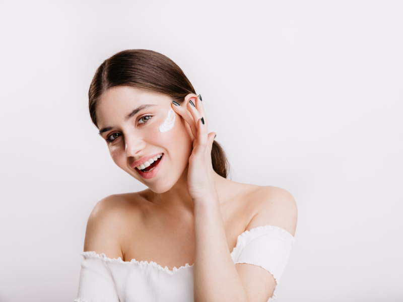 BÍ QUYẾT CHỐNG NẮNG ĐỈNH CAO CHO MÙA HÈ RỰC RỠ