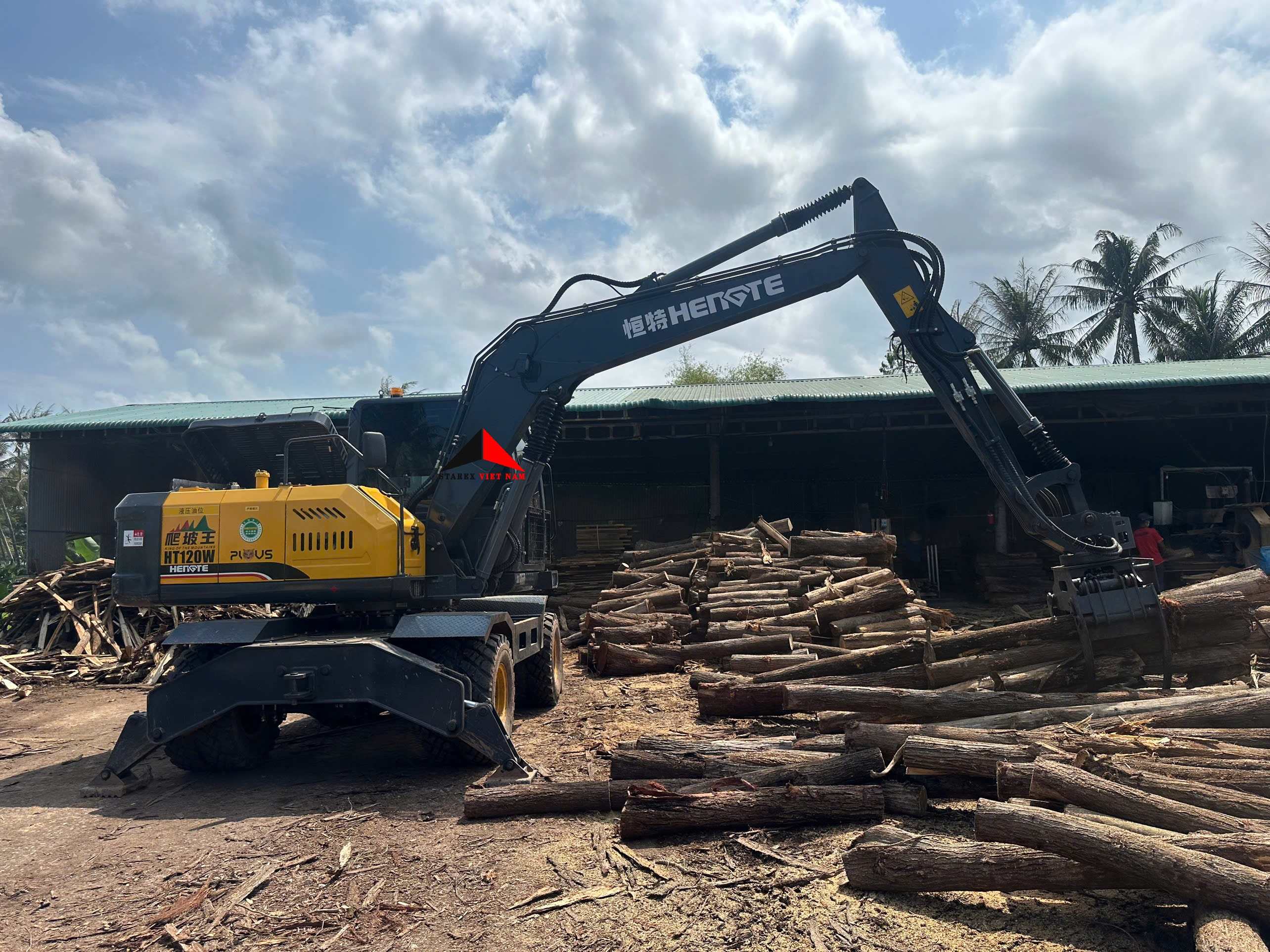 ban-giao-may-gap-go-can-dai-sieu-khoe-hengte-ht120w-plus-2026-ve-voi-nha-may-go-