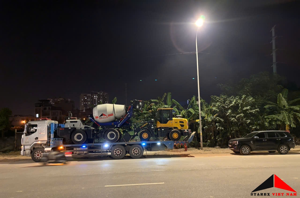 ban-giao-xe-tron-tu-nap-lieu-laigong-h2500-xe-xuc-lat-laigong-lg930-ve-phuc-vu-d