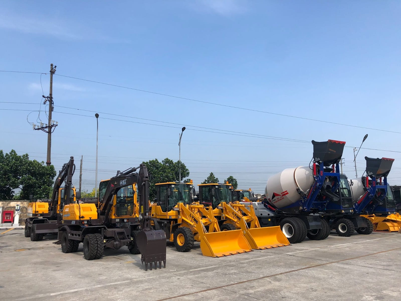 Có những dòng máy xúc nào nào phổ biến được ưa chuông?