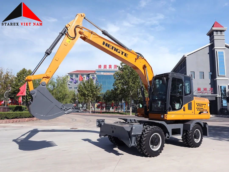 Dầu bôi trơn máy xúc giúp động cơ máy xúc được hoạt động trơn tru