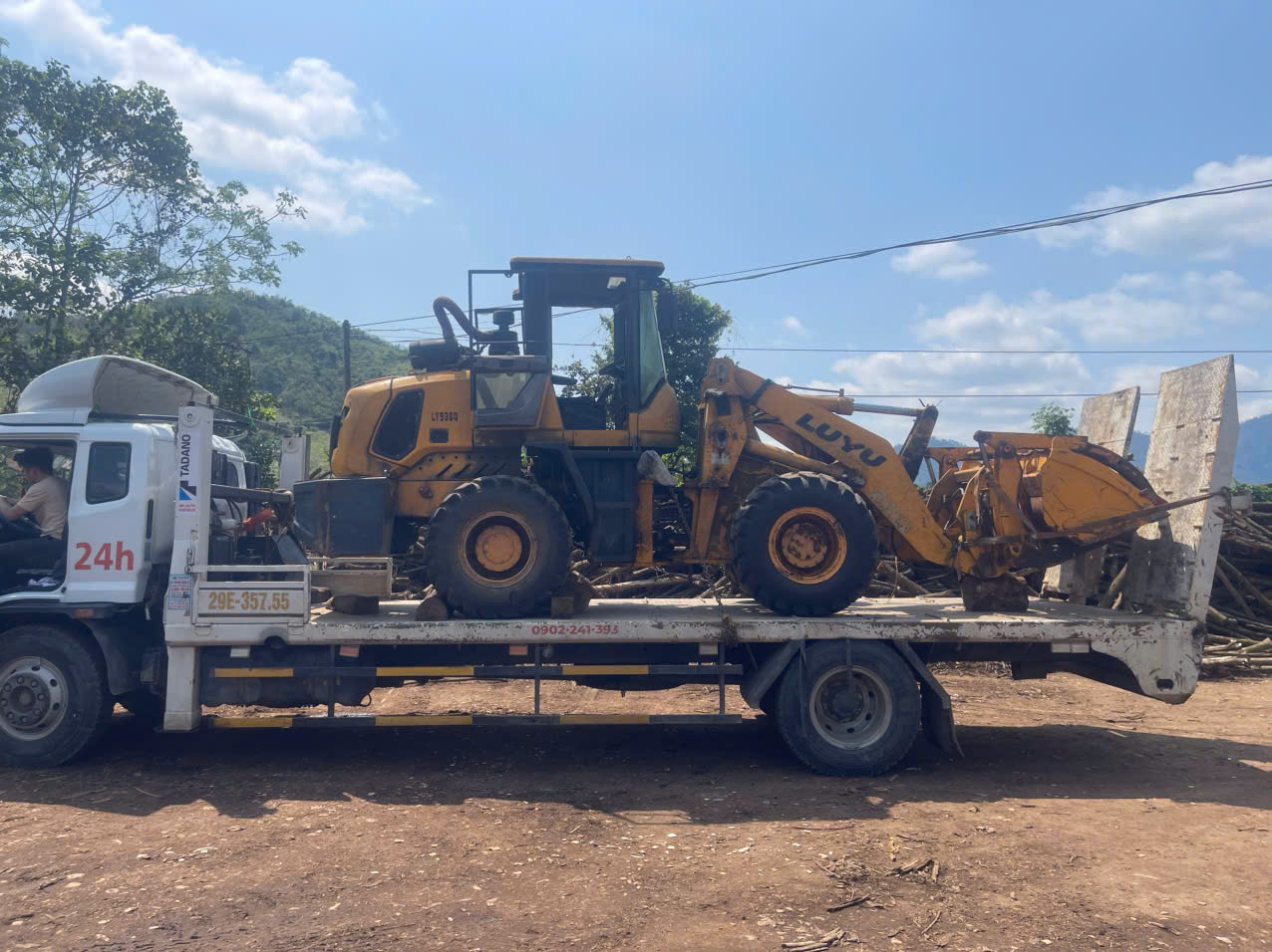 thu mua máy xúc cũ