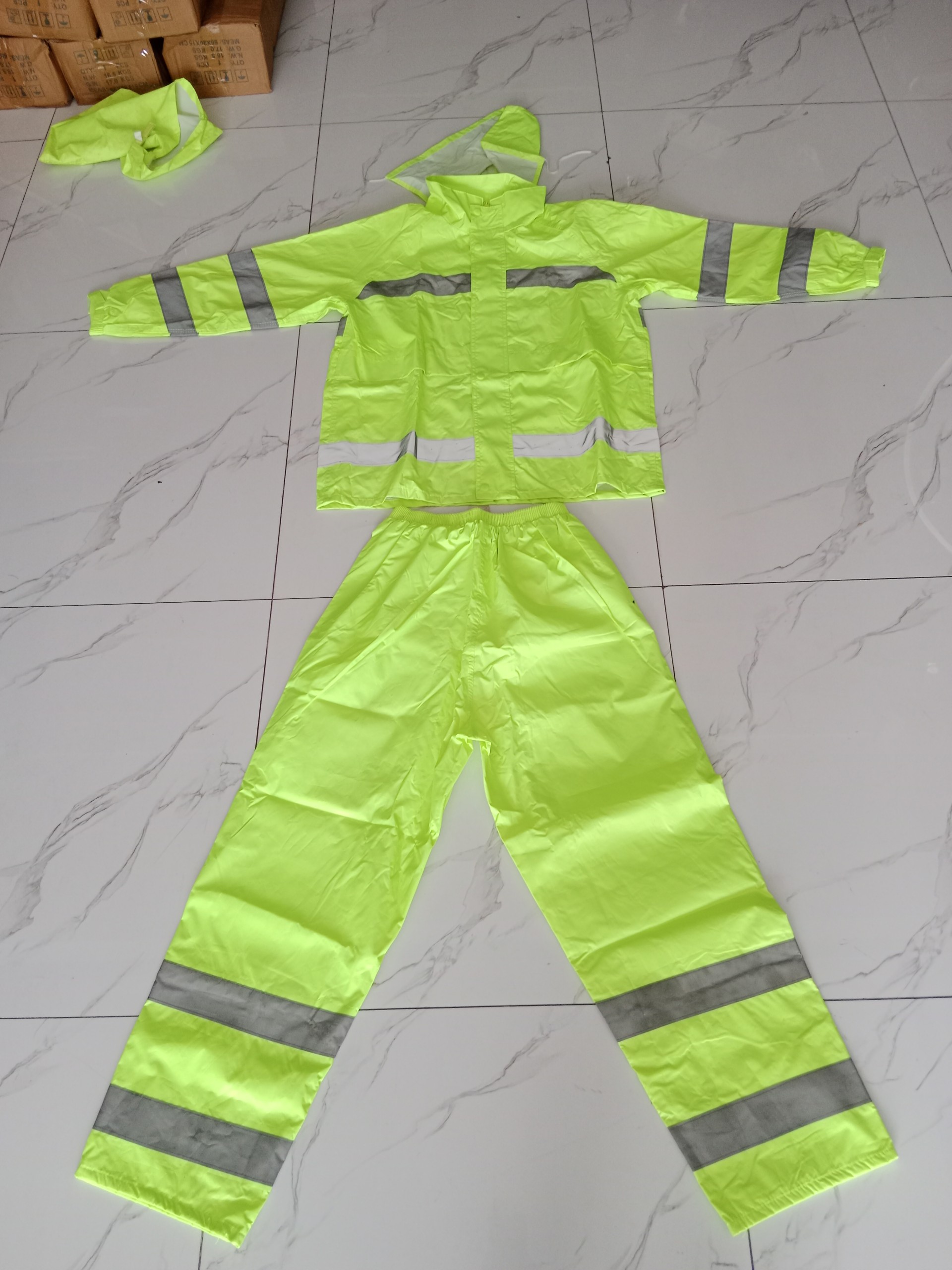 bo-quan-ao-mua-phan-quang-pccc