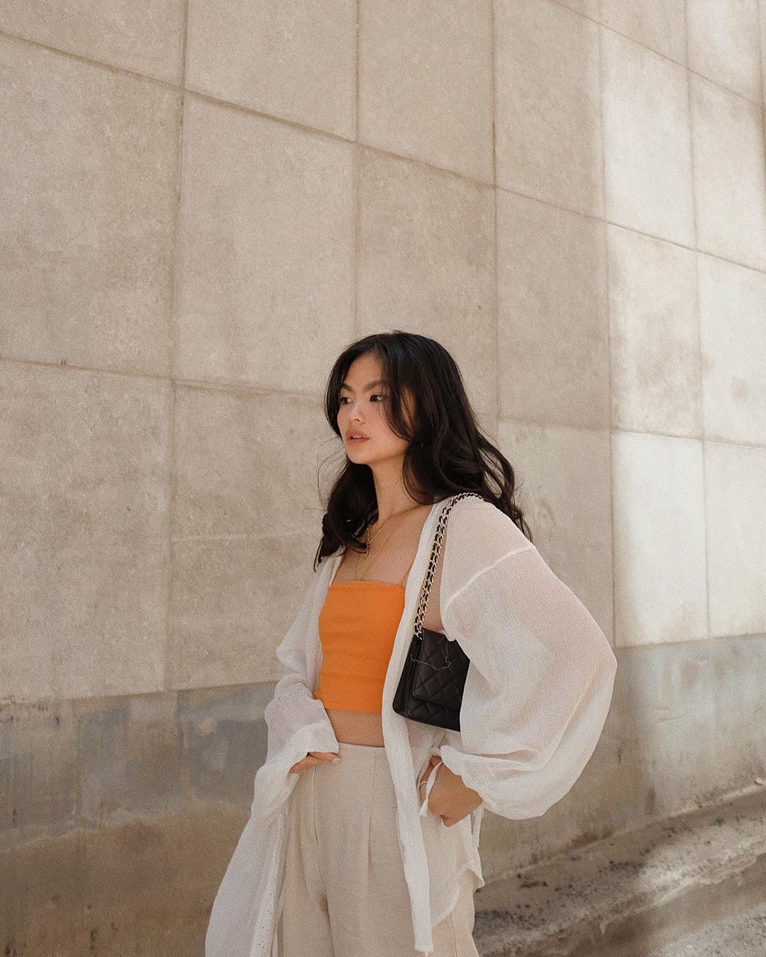 5 KIỂU ÁO LÓT CHINH PHỤC MỌI OUFIT MÙA HÈ