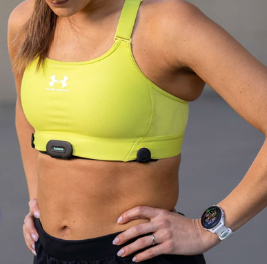 Lingerie with Sensors: Sử dụng cảm biến trong áo ngực để theo dõi sức khỏe và đưa ra các cảnh báo liên quan đến sức khỏe.