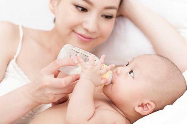 Pha sữa cho con vướng phải 5 sai lầm này, sữa bổ mấy bé cũng chẳng thể tăng cân!