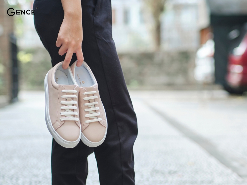 Giấu dây giày được nhiều người ưa chuộng