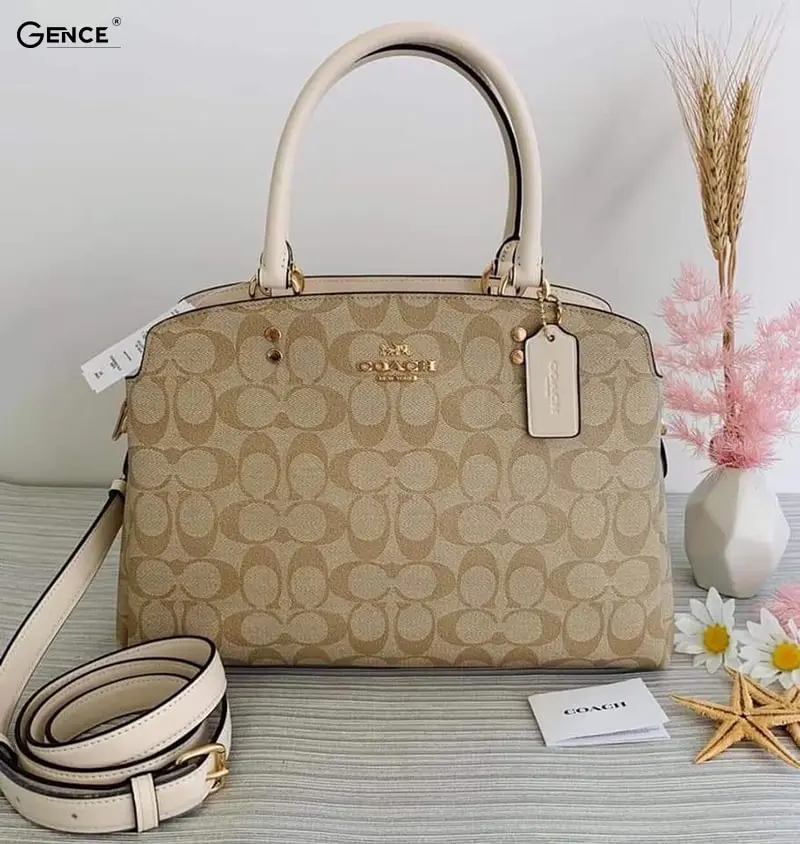 Coach – Túi xách hàng hiệu dành cho nữ 