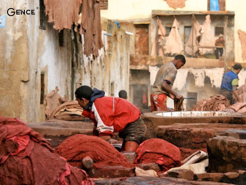 Ngâm da trong nước để tái tạo độ ẩm