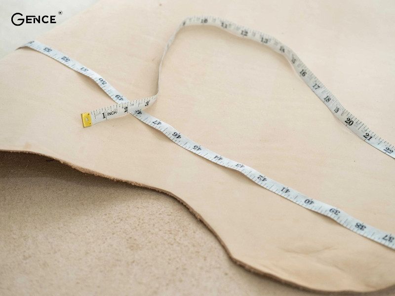 Da bò mộc sau khi thuộc vẫn giữ nguyên vẹn màu gốc