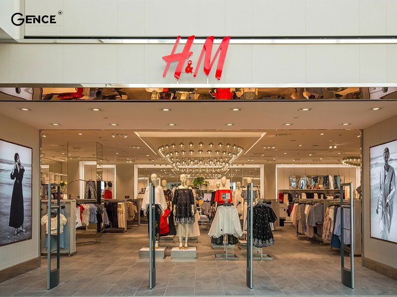 H&M có thiết kế hiện đại phù hợp cho mọi đối tượng