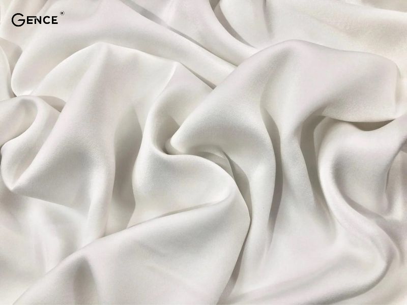 Màu trắng tượng trưng cho sự thuần khiết, tinh khôi