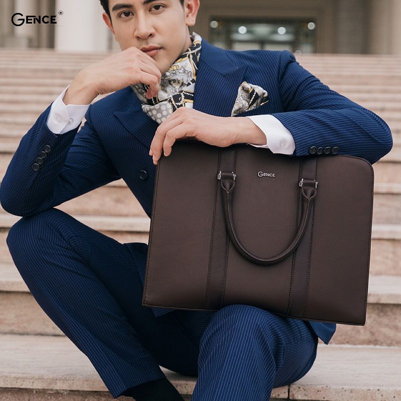 Phối đồ công sở nam cùng túi da nam cao cấp
