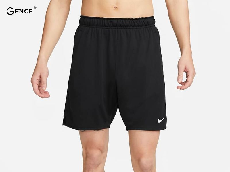 Quần Nike Totality thiết kế kiểu dáng vừa vặn, thoải mái