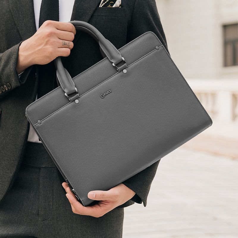 Trang phục đi làm "quốc dân" thêm nổi bật với cặp công sở CGL10 Gence 