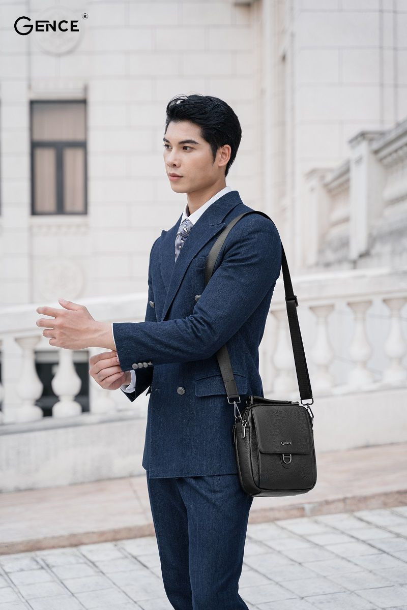 Diện đồ công sở phối cùng TD03 Gence