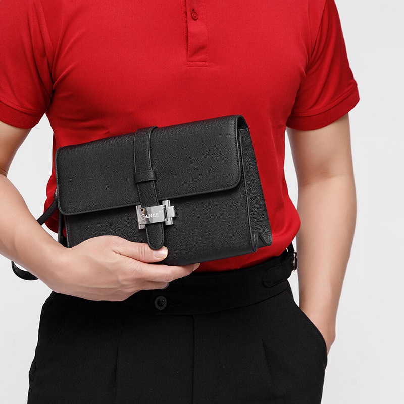 Ví cầm tay HT10 phù hợp cho chàng trai trẻ năng động