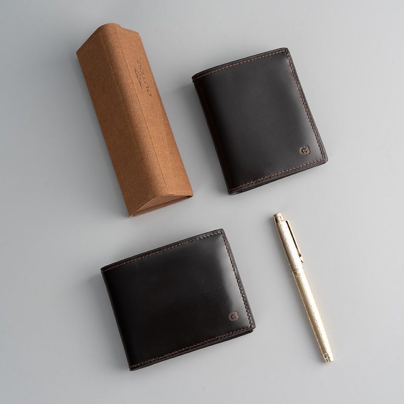  Ví đứng C05 Gence là món quà ý nghĩa dành tặng bác sĩ