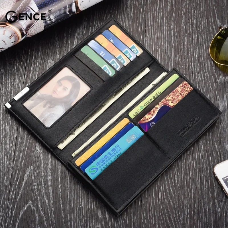 Ví mới mua về cần cân nhắc có nên để ảnh người khác bên trong không?