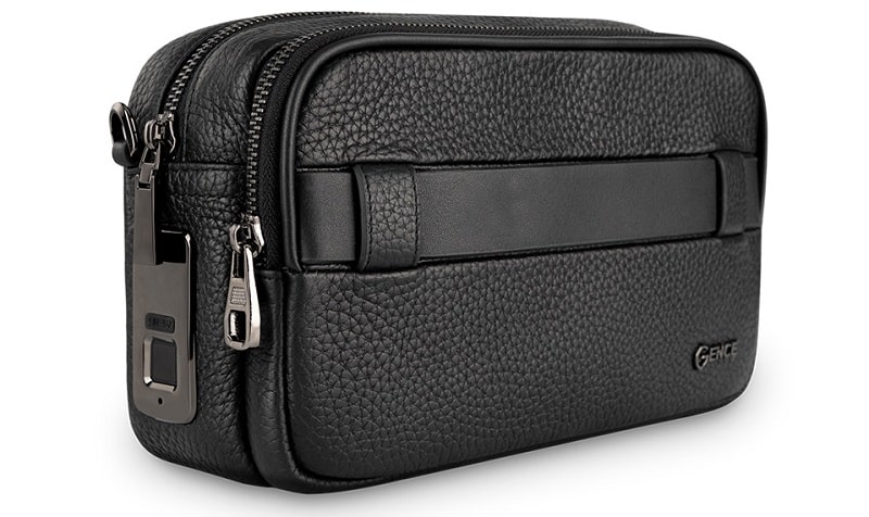 Ví nam cầm tay RB08 có kích thước cần đối, hài hòa với vóc dáng đàn ông