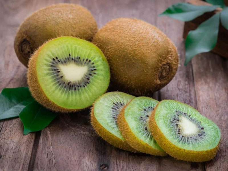 Quả kiwi bổ sung vitamin và giảm đầy hơi khó tiêu