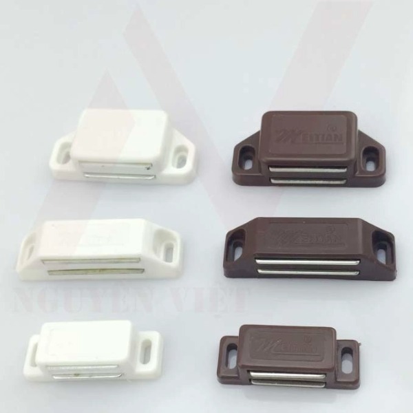 NAM CHÂM HÍT CỬA TỦ