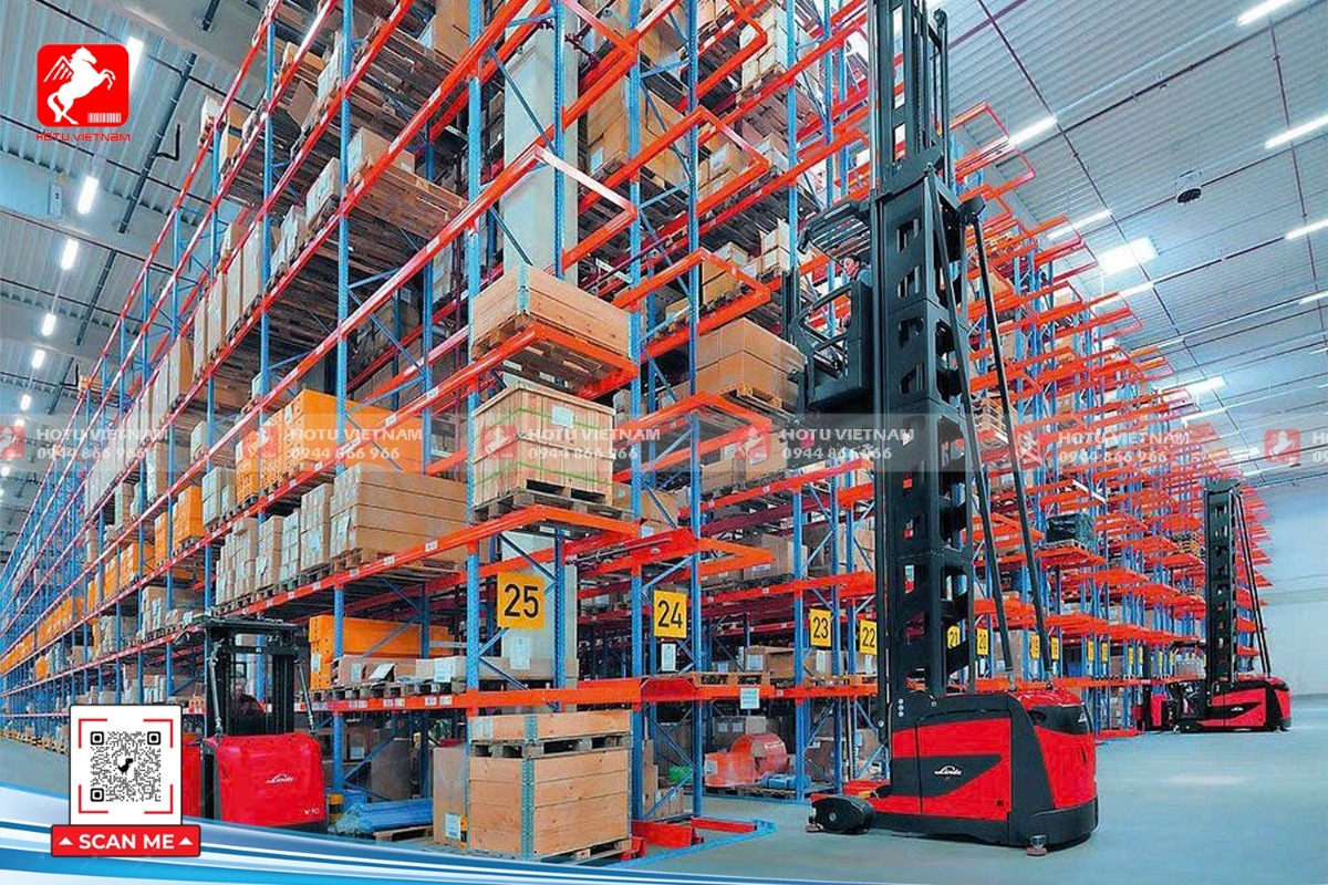 Kệ VNA (Very Narrow Ailse) tải trọng 2 tấn/tầng